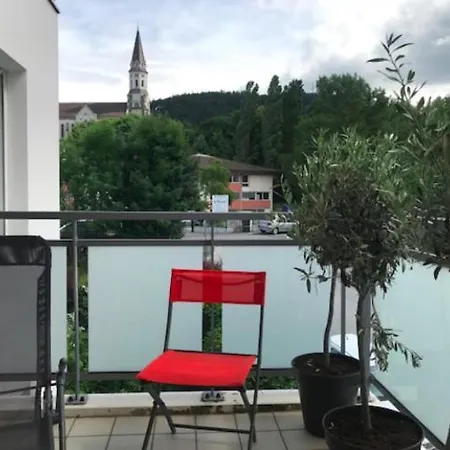 Apartment Spacious Modern 2 Bedroom Flat Great Location Old Town + *
